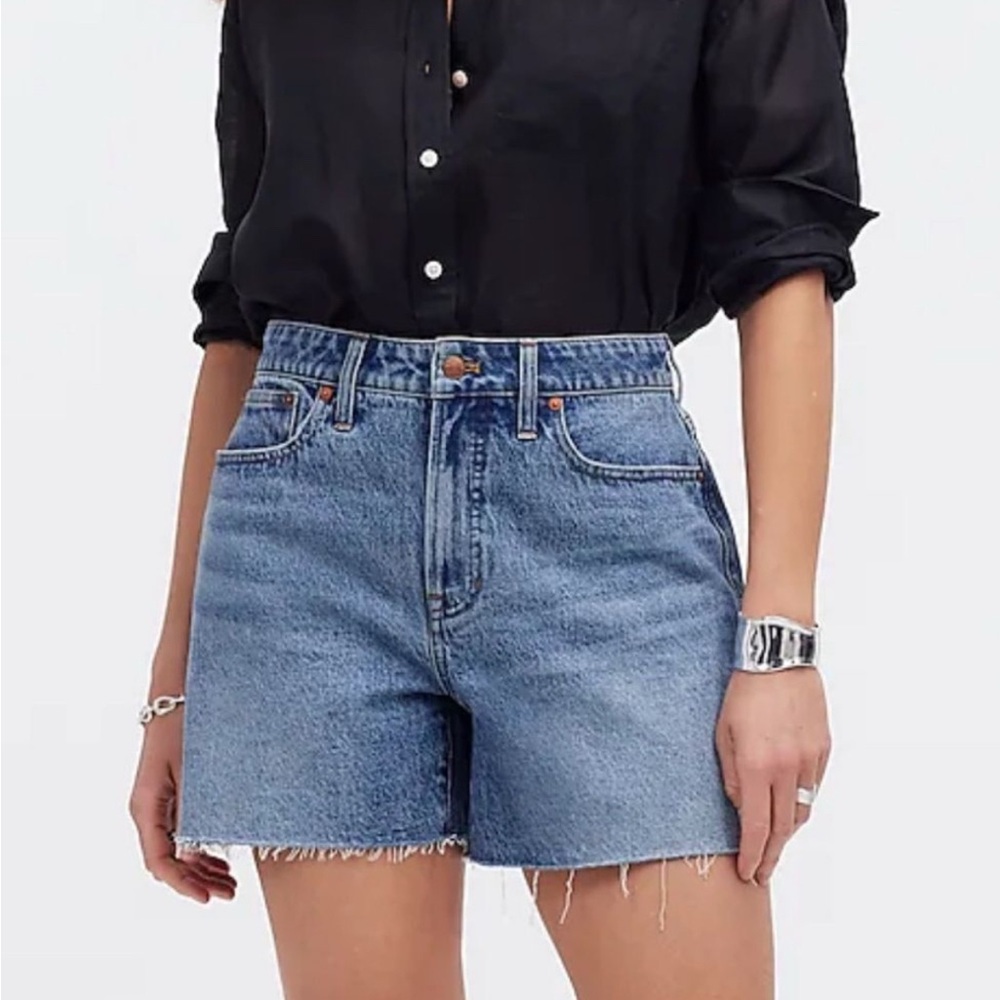 NEW W/O TAGS: Madewell Curvy Perfect Vintage Short